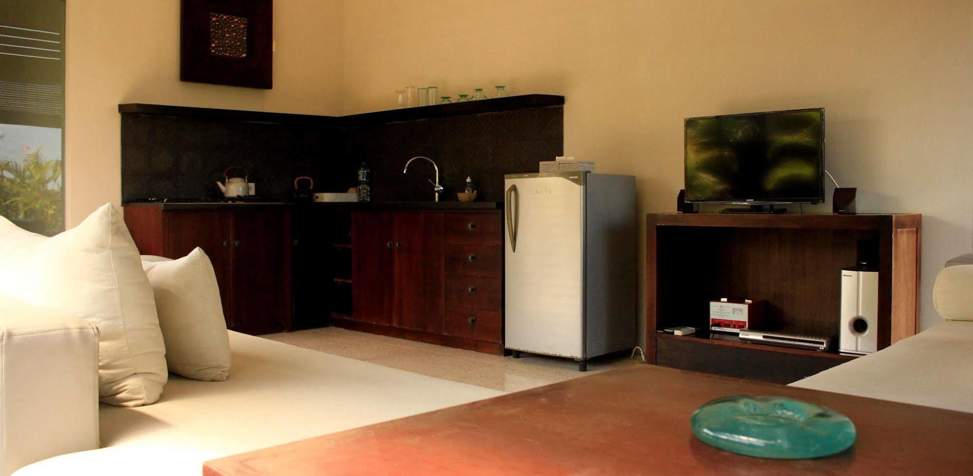 Alam Warna Villa Seminyak  Ngoại thất bức ảnh