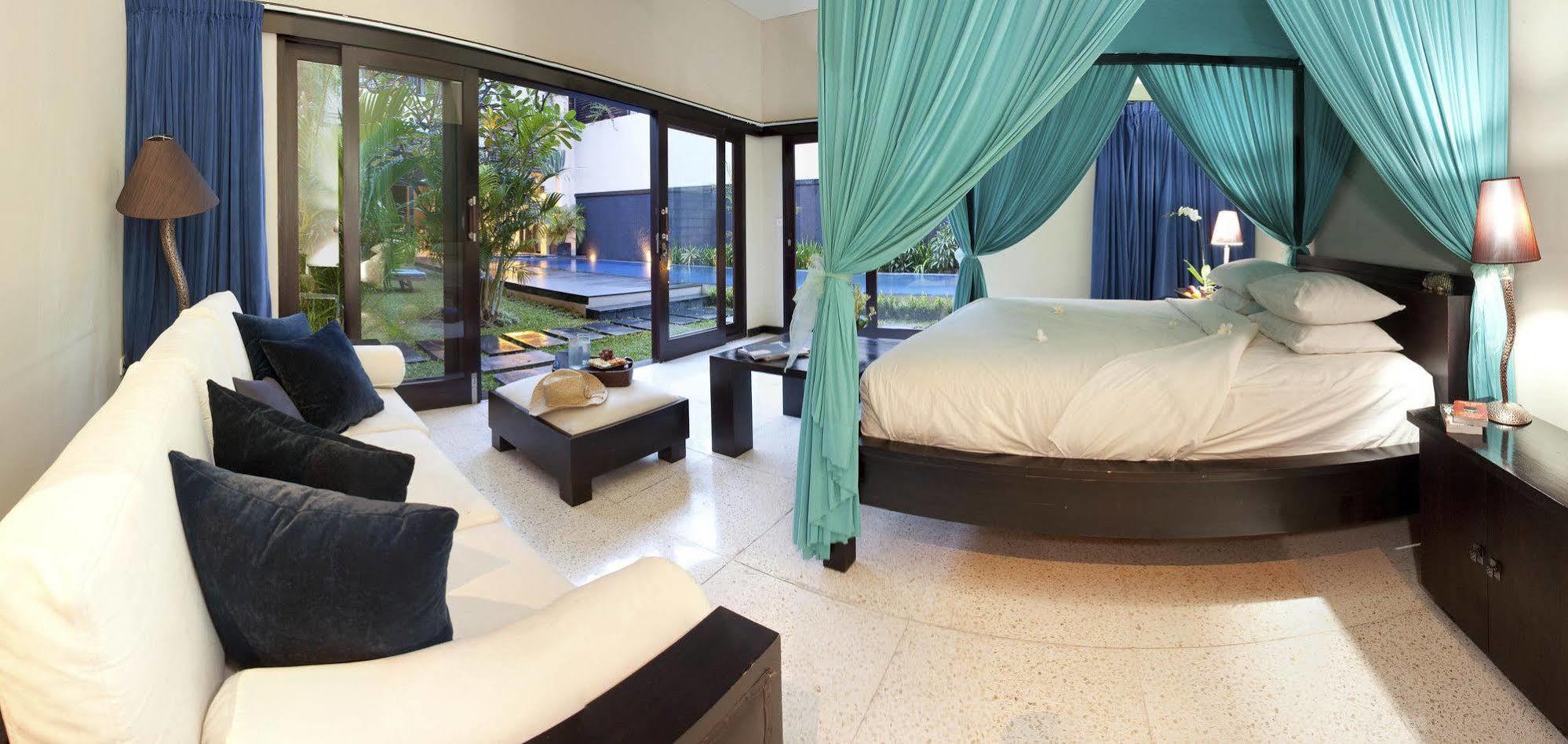 Alam Warna Villa Seminyak  Ngoại thất bức ảnh